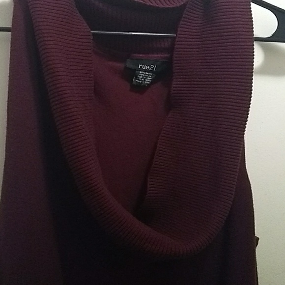 Top - Picture 2 of 2